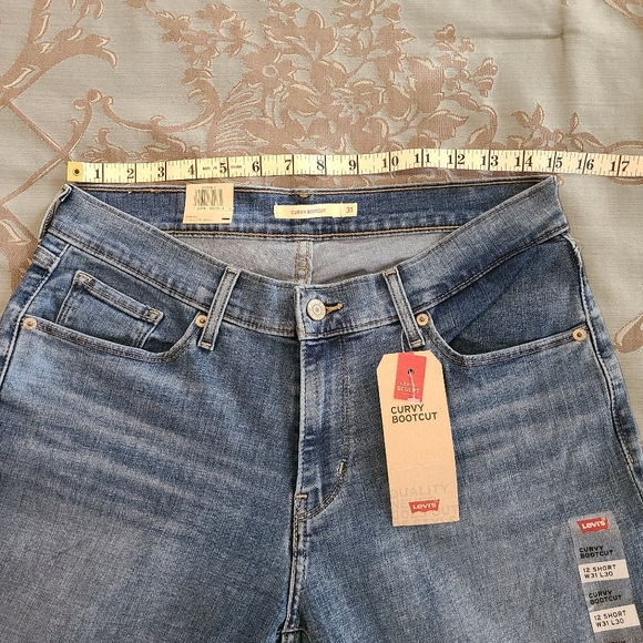 Levi's Curvy Bootcut Mid Rise Blue Jeans Women's Size 31 / 12 Short - Picture 11 of 14
